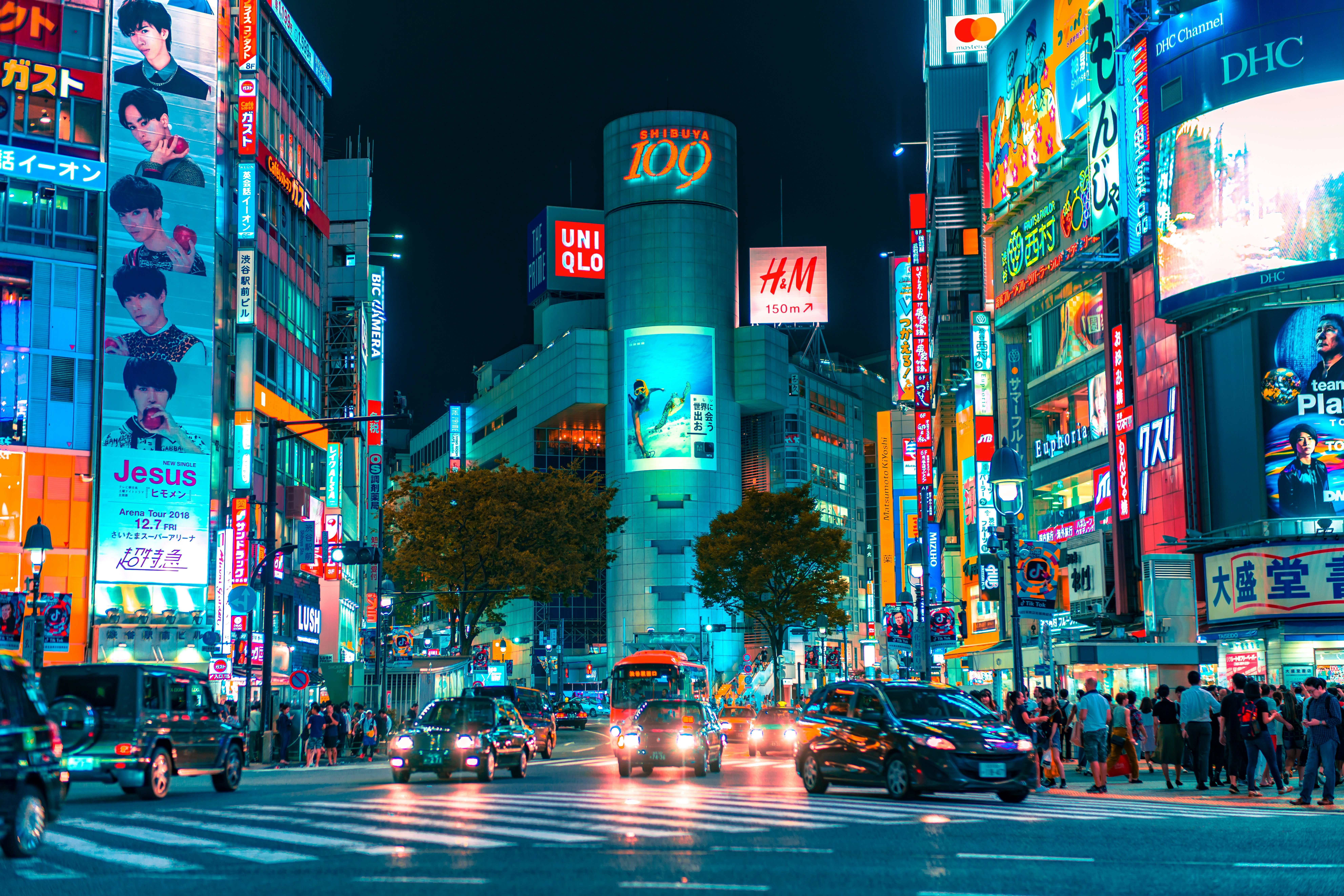NEW ERA SHINSAIBASHI 店内写真